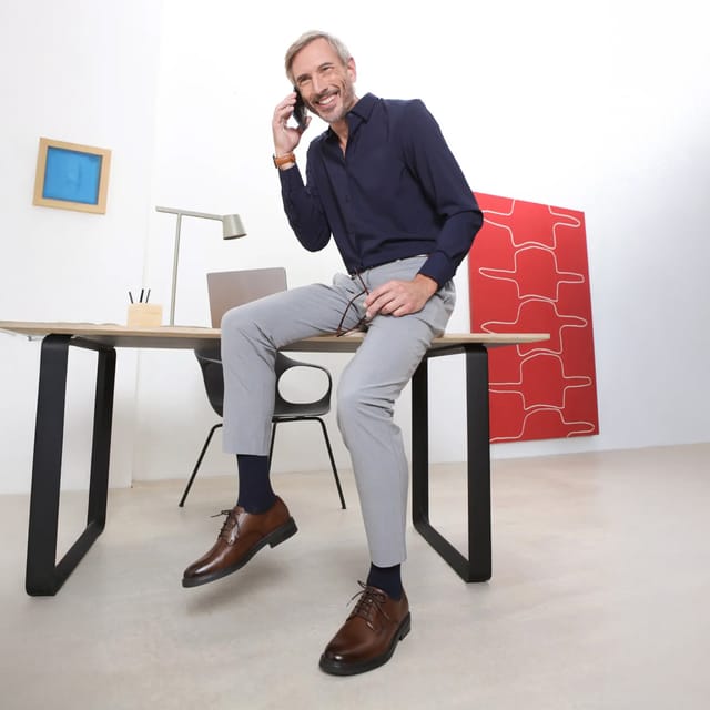 Gallery Image of Thuasne Kompressions-Strümpfe Venoflex Men, Herren-Stützstrümpfe gegen müde Beine, thermoregulierend, modisch