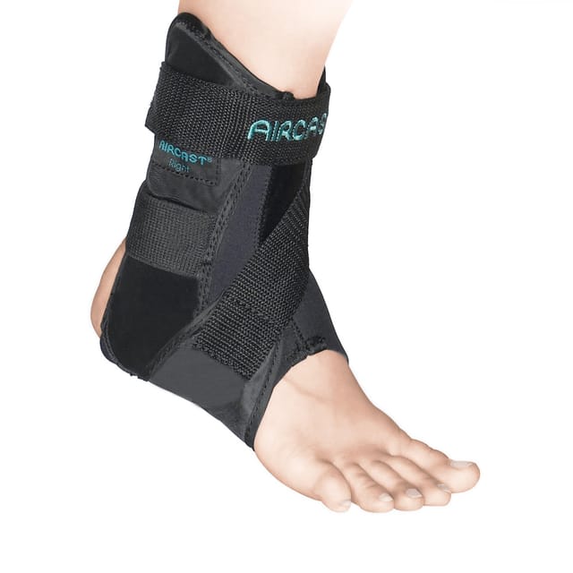 Gallery Image of AIRCAST Sprunggelenk-Orthese Airgo, Knöchelstabilisierung Step-in-Design, verstellbare Kompression, atmungsaktiv, schwarz
